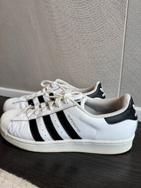 adidas Superstar Sneakers in White and Black, Size 9